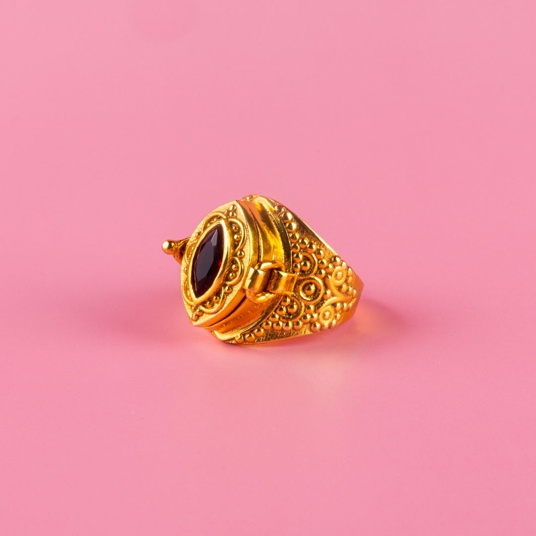 Garnet Poison ring