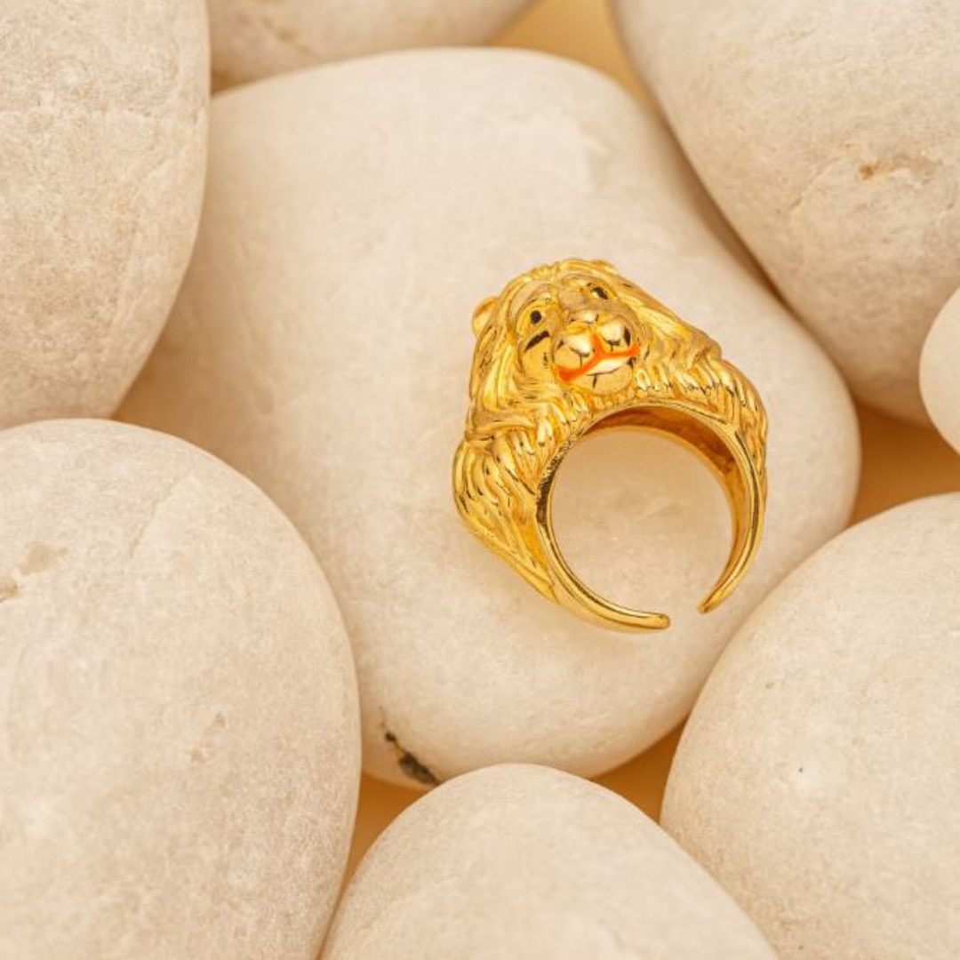 18 Carat Gold Magestic Ring