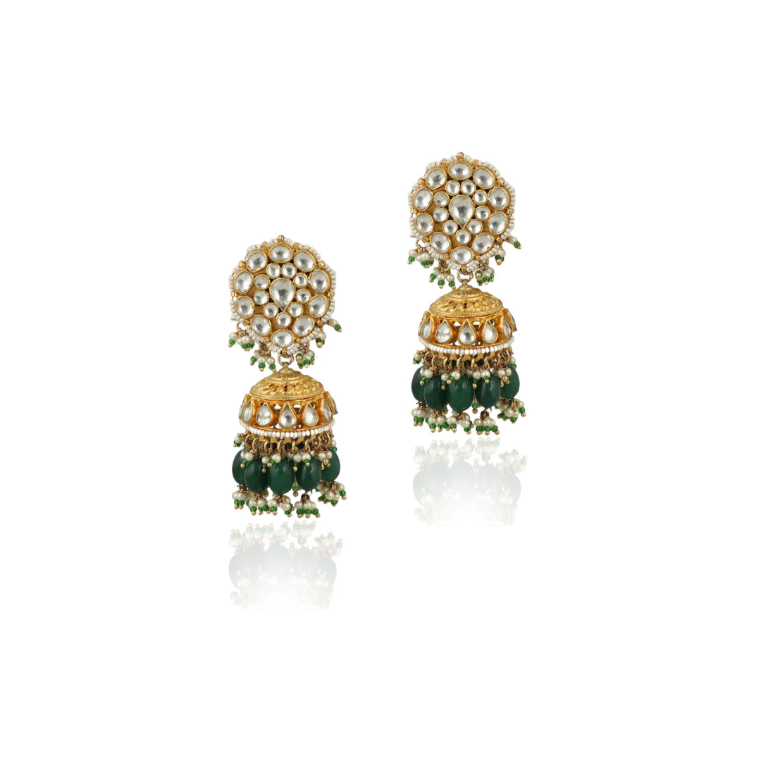 jhumki earrings from Riana Jewellery is perfect for your upcoming traditional event, be it a shaadi or sangeet.