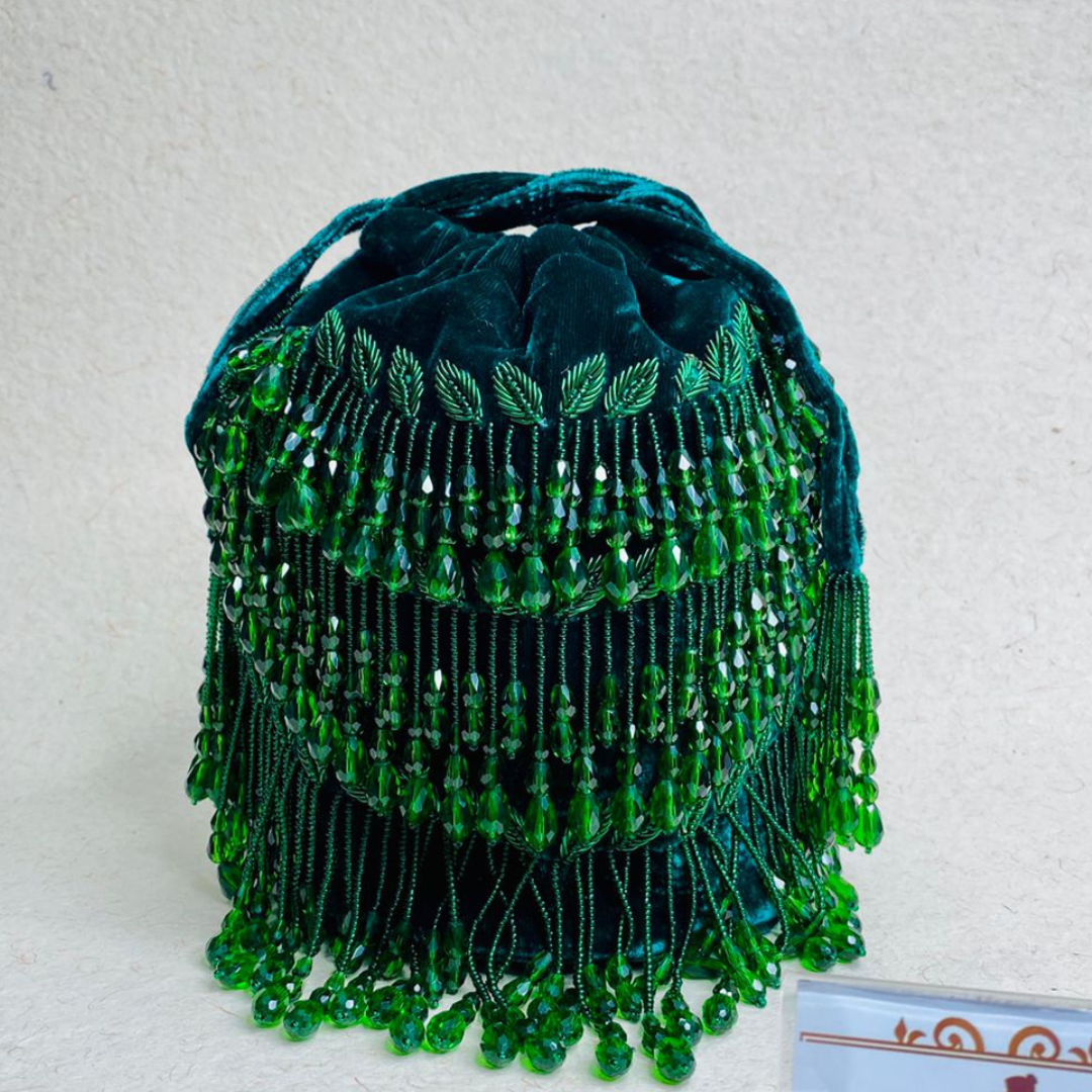 Kainiche By Mehak green bag