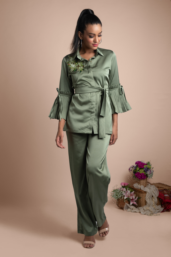 Green Front Tie up Embroidered Co-ord Set