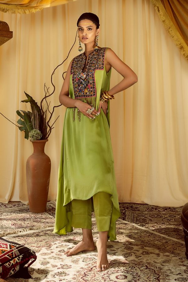 Trendy Green Kurti Set with Embroidery